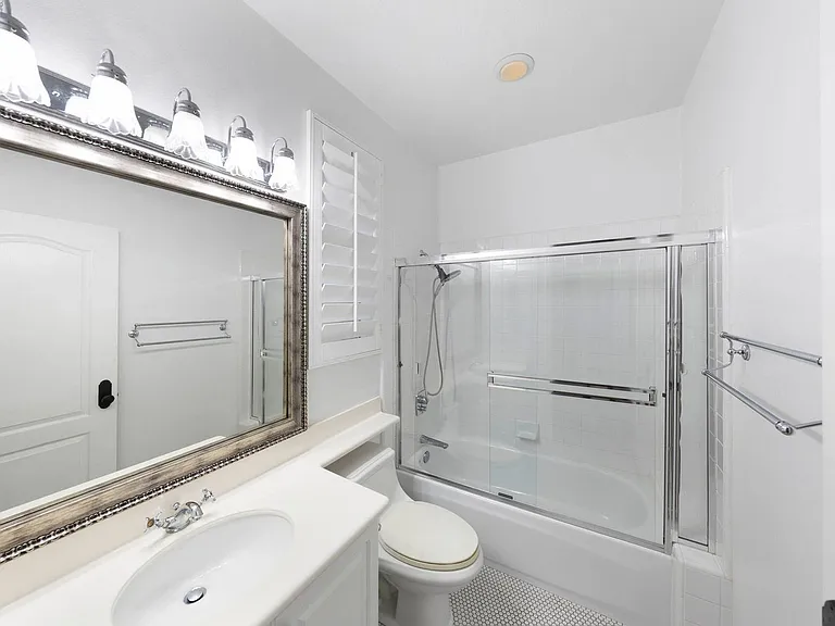19 Lucania Dr — Photo 25
