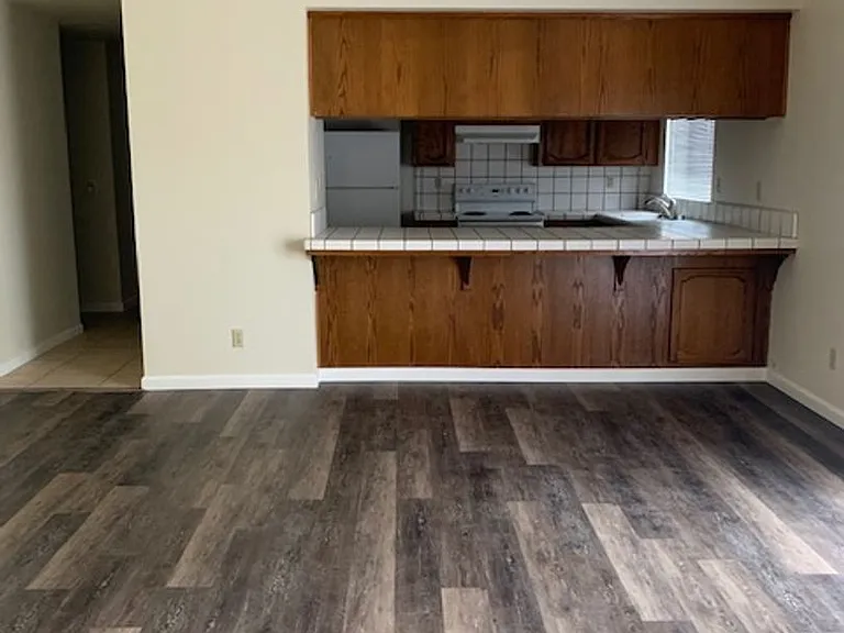 339 Acacia St #D — Photo 3