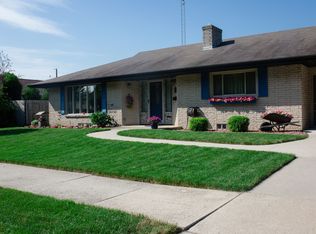 1211 Nagle Ave, Manitowoc, WI 54220