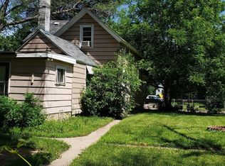 681 Dodd Rd, Saint Paul, MN 55107