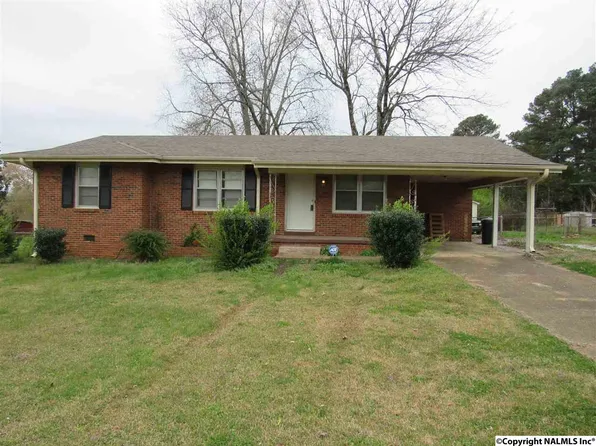 2023 Morningside Dr NW, Huntsville, AL 35810