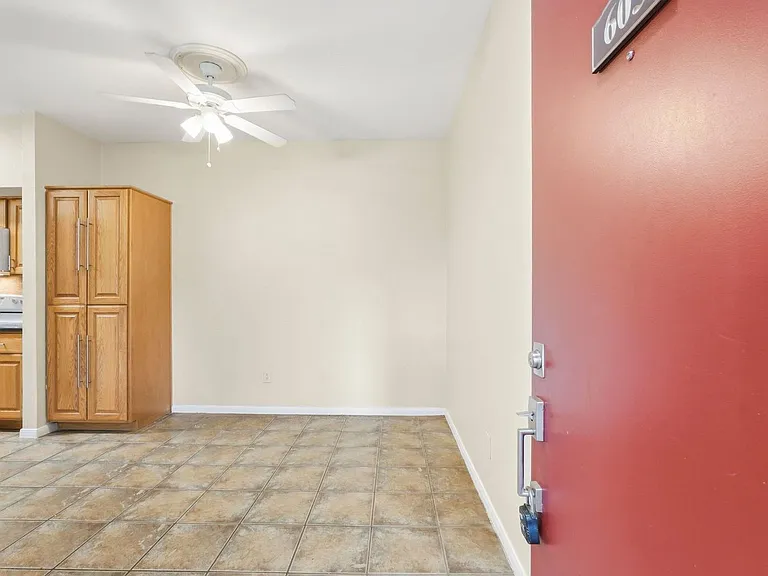 2025 Augusta Dr #605 — Photo 19
