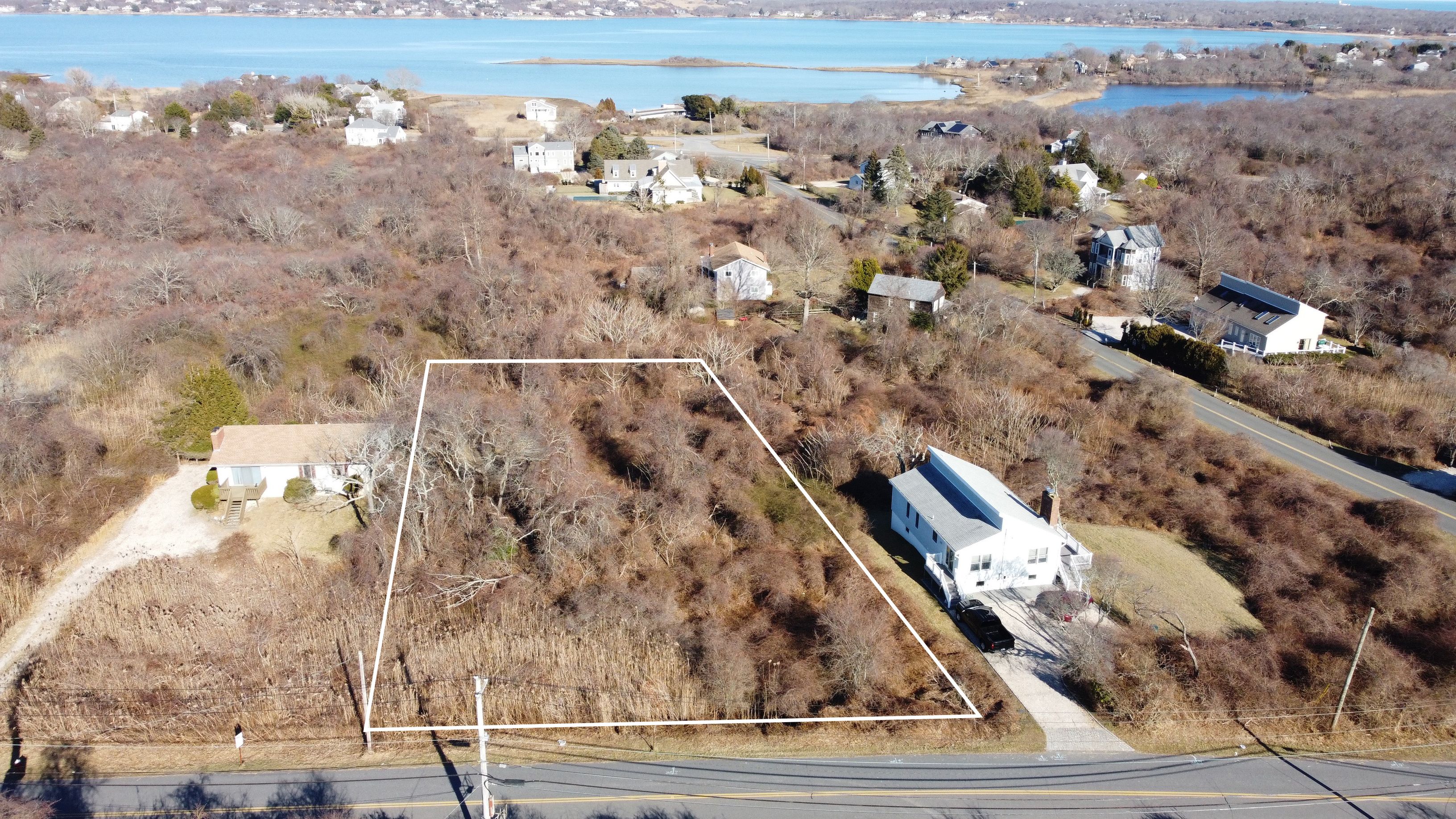 327 Fairview Ave, Montauk, NY 11954 Out East