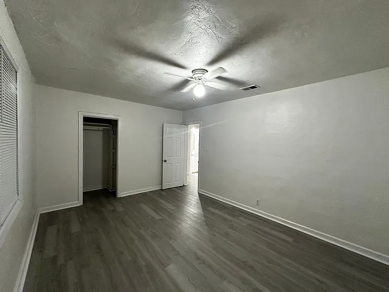 1907 S Rio Grande Ave — Photo 15