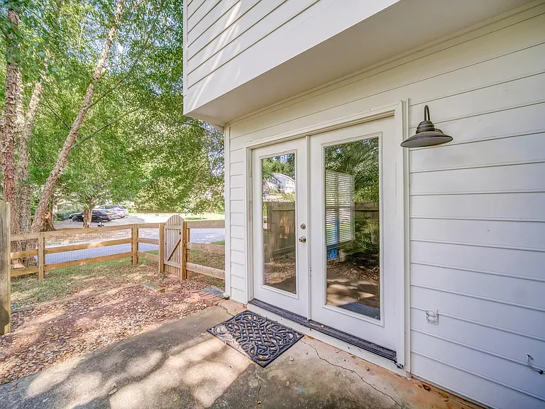 5126 Village Green Way — Photo 13