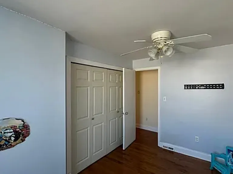 3242 Edgemont St — Photo 13