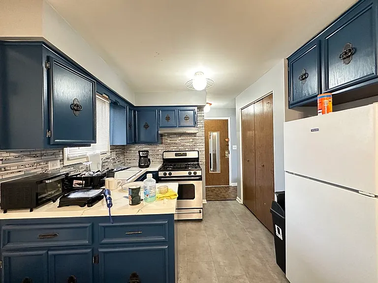 3042 N Central Ave #302 — Photo 3