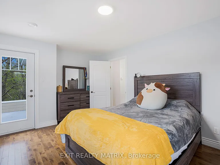 64 Radstock Ln #5 — Photo 35