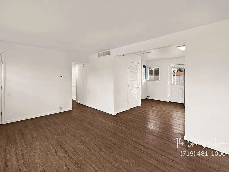 1216 Pando Ave — Photo 10