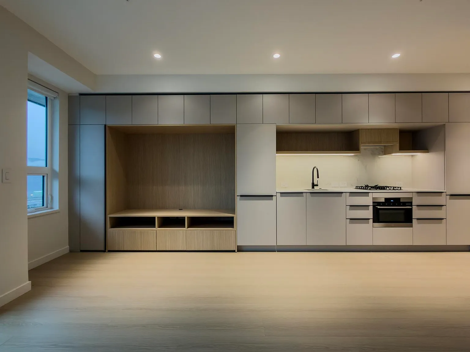 1 bed, 545 sqft, $2,200 — Photo 2