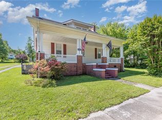 1148 W Fieldcrest Rd, Eden, NC 27288