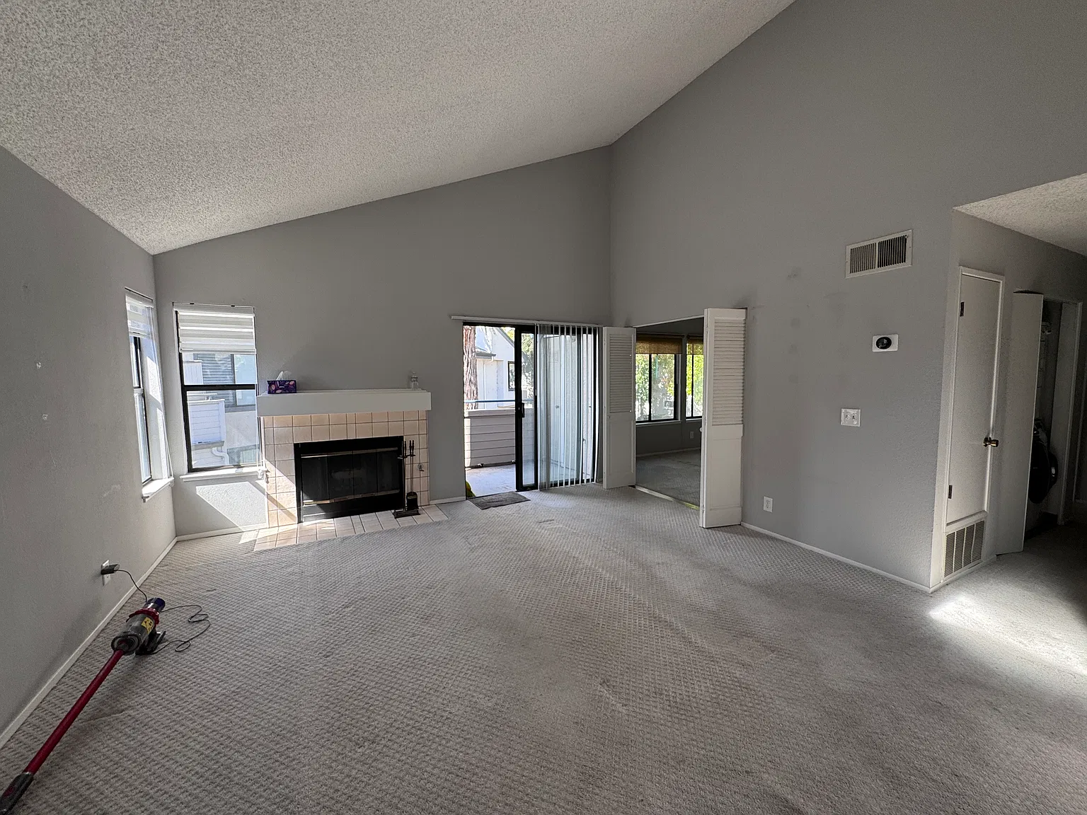 2 bed, 1000 sqft, $3,500 — Photo 1