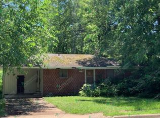 1423 College Ave, Conway, AR 72034