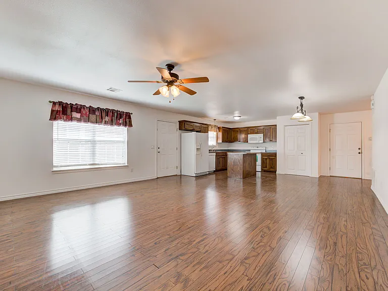 3727 Cedar Ridge Dr — Photo 7