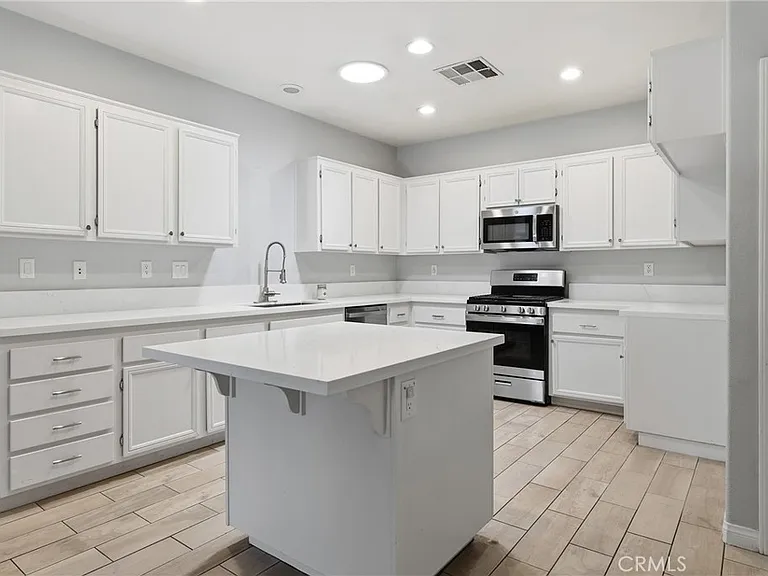 44154 Coral Dr — Photo 12