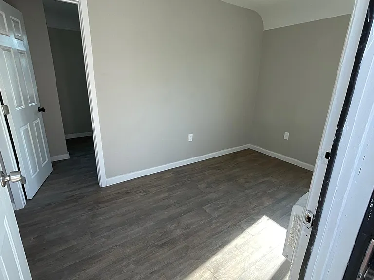 7391 Alder Ave #4 — Photo 17
