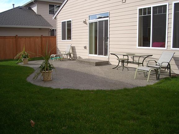 2nd image of 18027 81st Ln NE
