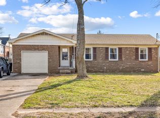 138 Boxwood Dr, Hopkinsville, KY 42240