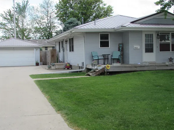 1402 W Roosevelt St, Knoxville, IA 50138
