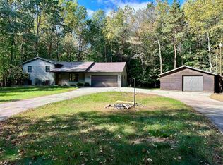 3356 Spur Ln, Green Bay, WI 54313