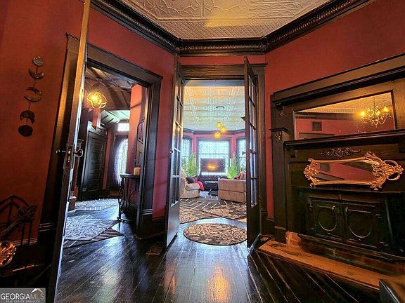 4th image of 601 W Central Ave