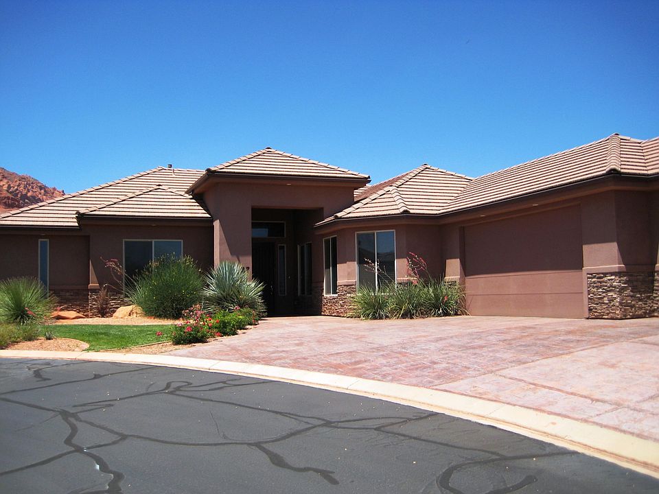 1st image of 140 N Tuacahn Dr Unit 27
