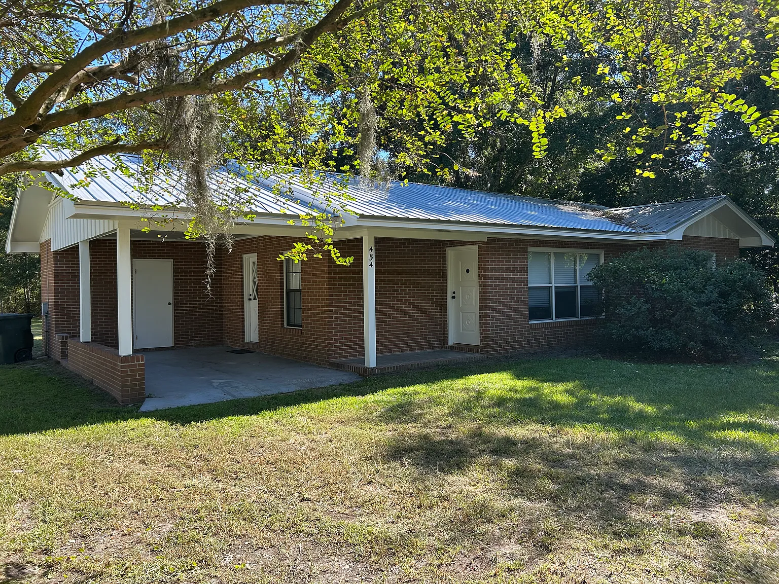 3 bed, 1168 sqft, $1,600 — Photo 2