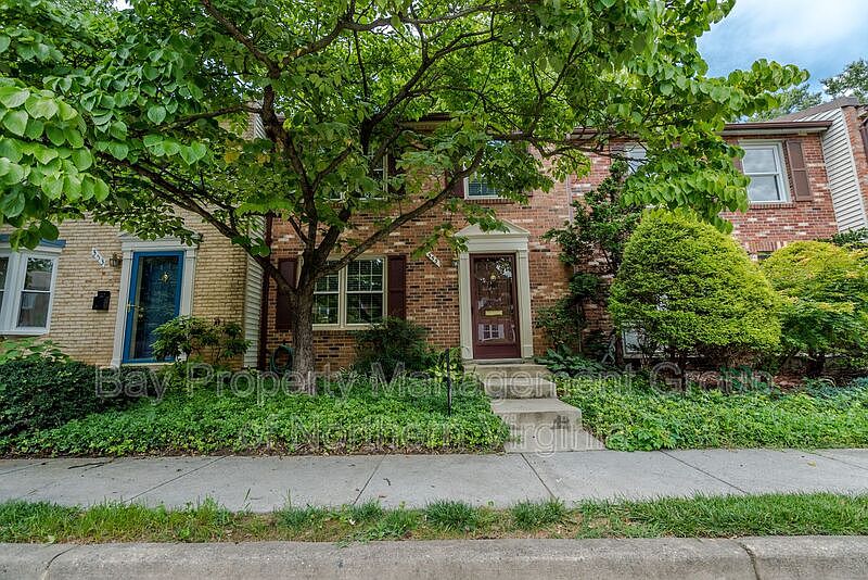 1st image of 355 Gundry Dr