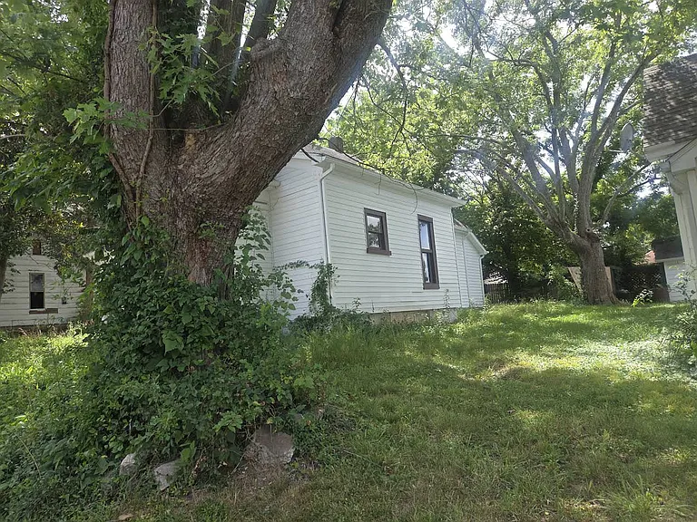 203 N Green St — Photo 4