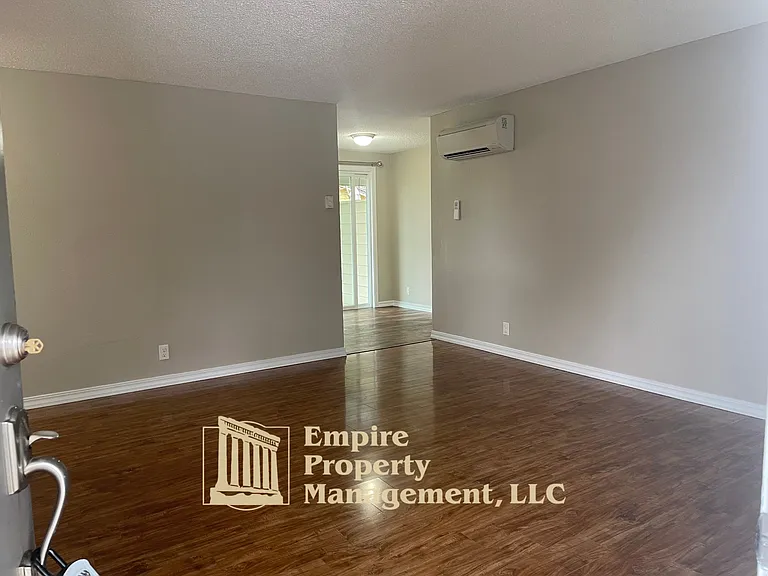 24956 Hunter Ave - 24956-CJ-LH- K16 — Photo 3