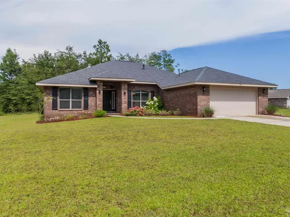 1858 Hazelnut Dr #48B, Cantonment, FL 32533