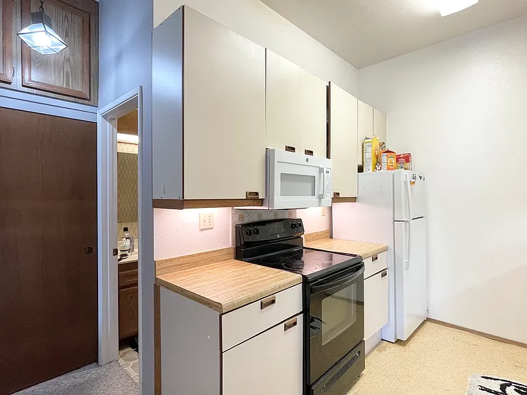 8328 Regents Rd #2A — Photo 11