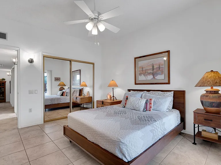 1808 W Via De La Gloria — Photo 32
