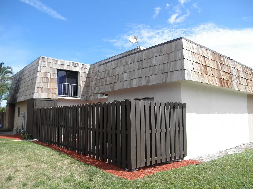 1002 Waterview Dr