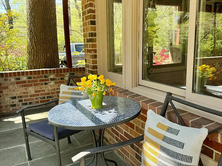 6819 Selkirk Dr — Photo 25