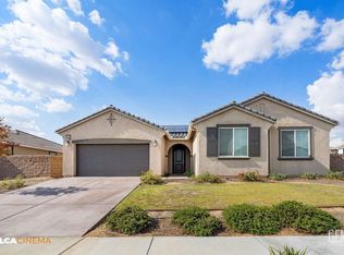 10324 Monarch Dr, Bakersfield, CA 93306