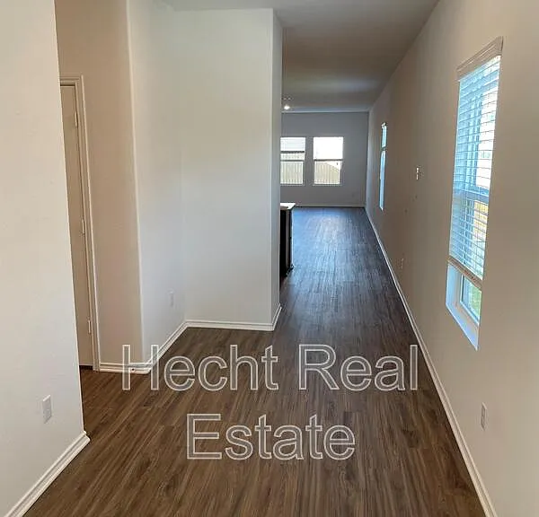 267 Geode Gln — Photo 4