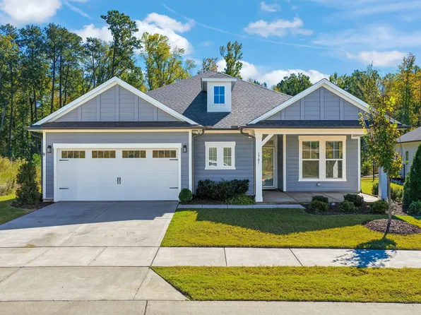 1701 Raven Falls Dr, Wendell, NC 27591