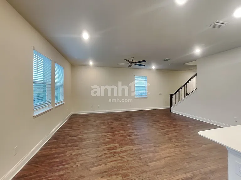 2521 Sunrise Landing Loop — Photo 5