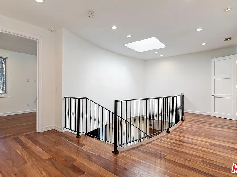 2890 Forrester Dr — Photo 19