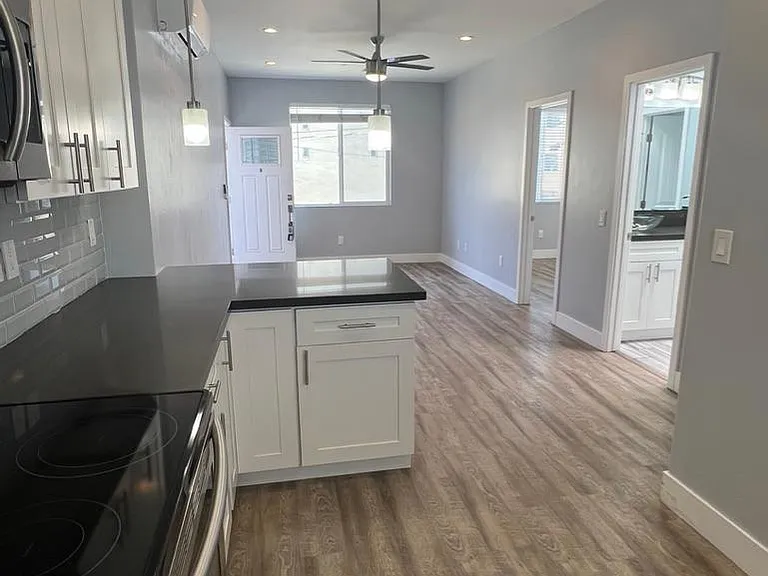 4055 Brant St #B — Photo 12