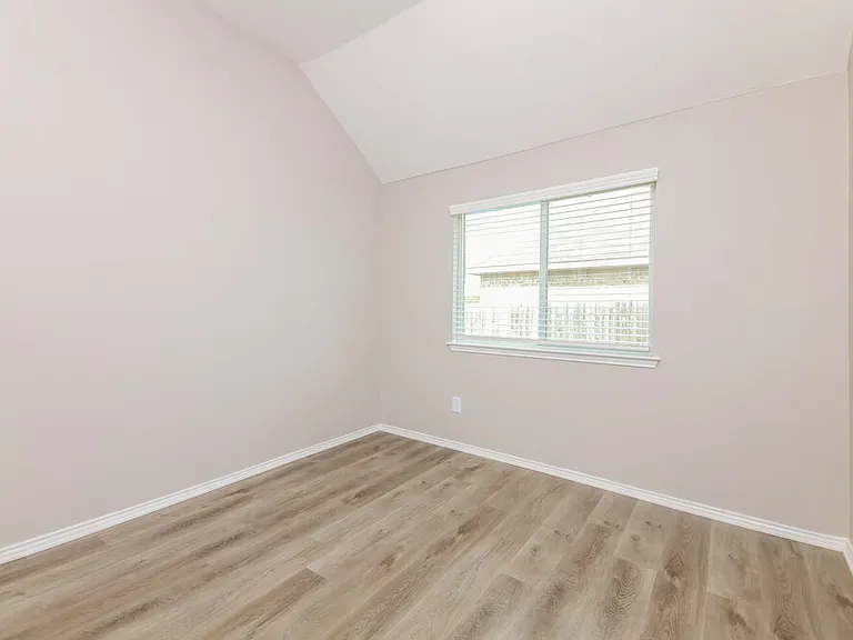 1617 Meadowlark Ln — Photo 15