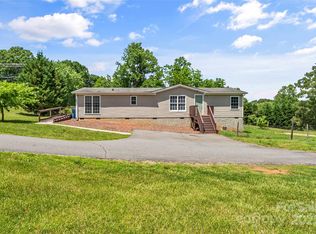 1730 Woodbend Ln, Conover, NC 28613