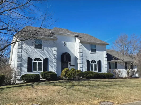 3605 SW Meyer Blvd, Blue Springs, MO 64015