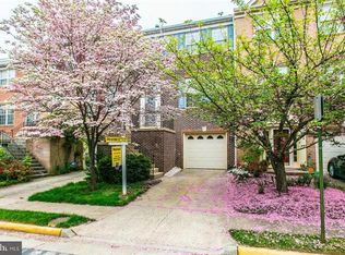 2906 Jessica Ct, Vienna, VA 22181