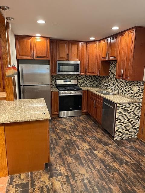 1st image of 630 Beau Ct