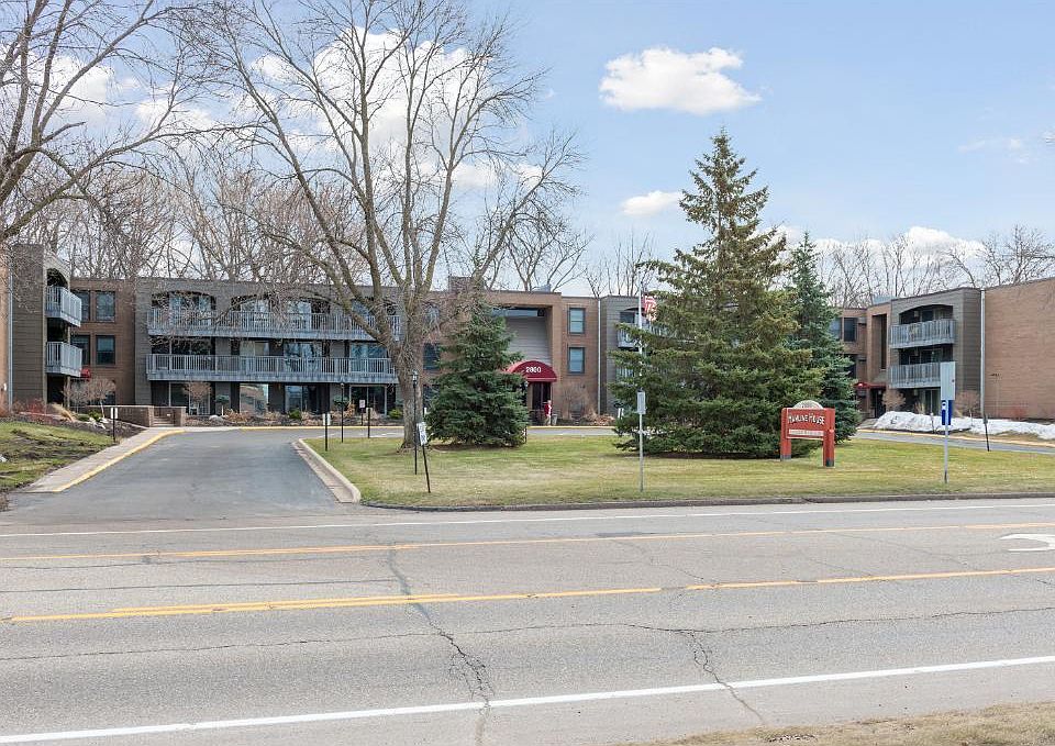 1st image of 2800 Hamline Ave N APT 343