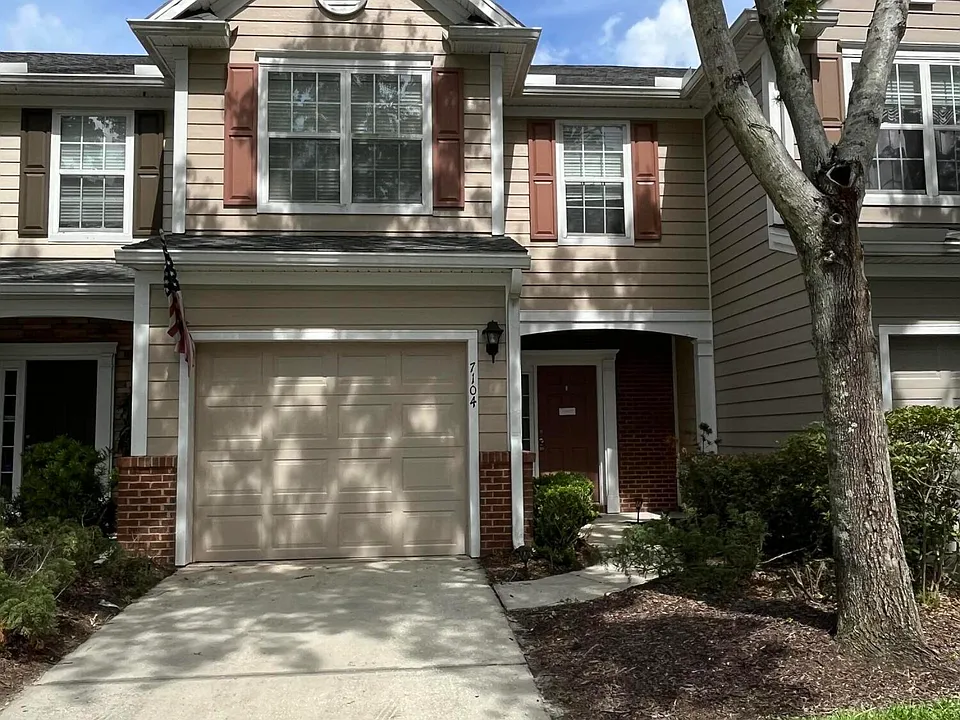 7104 Stonelion Cir