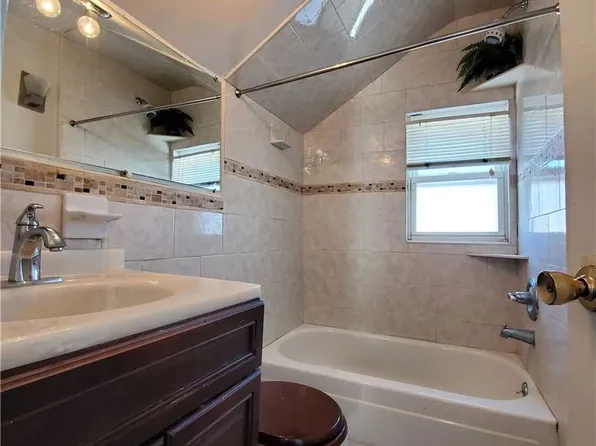 14449 166th St, Jamaica, NY 11434