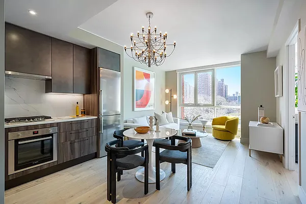 Rented by Manhattan Realty Group | media 14